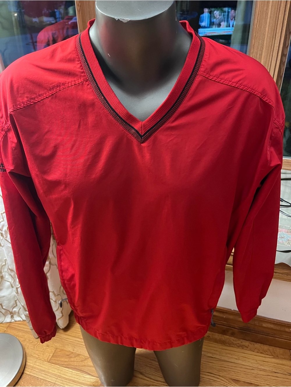 N I K E GOLF Red/ Black pullover moisture resistant men’s medium..